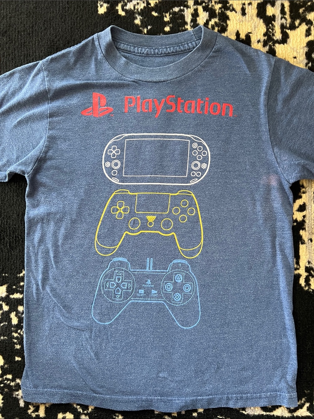 Boys PlayStation tee size S.